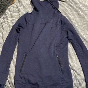 under armour sweatshirt size small